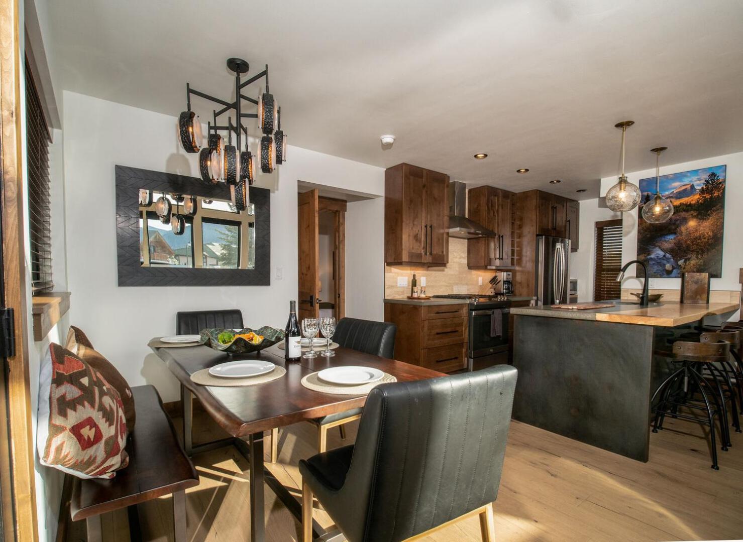 Chic Retreat Indoor Outdoor Fireplace, Private Jacuzzi, Great Location! Estes Park Oda fotoğraf