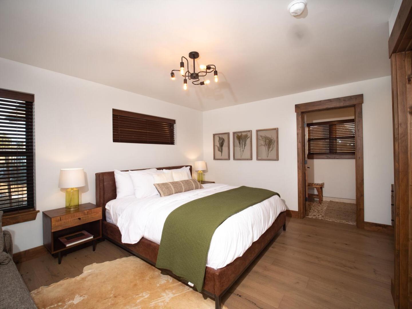 Chic Retreat Indoor Outdoor Fireplace, Private Jacuzzi, Great Location! Estes Park Oda fotoğraf