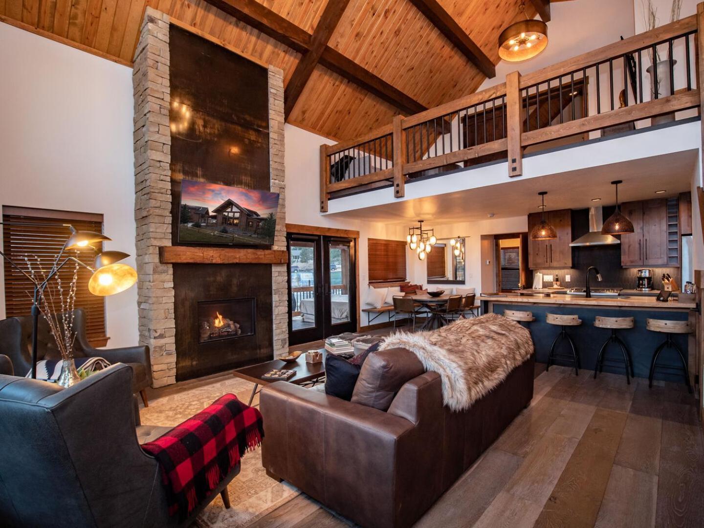 Chic Retreat Indoor Outdoor Fireplace, Private Jacuzzi, Great Location! Estes Park Oda fotoğraf